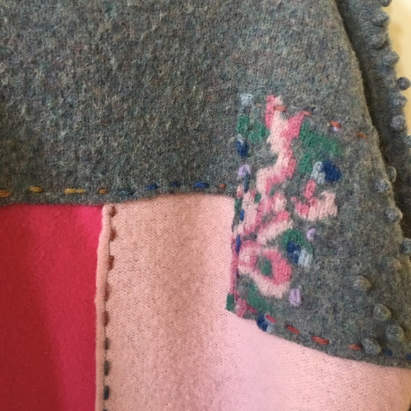 Picasso felted wool sweater size medium - Picture 6 of 7